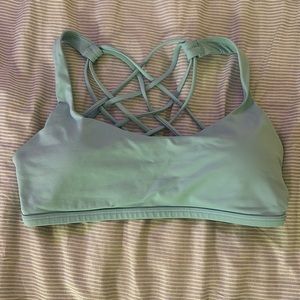 Lululemon Free To Be Bra